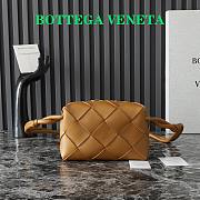 Okify Bottega Veneta Small Cassette Camel Camera Bag 21x14x7cm - 1