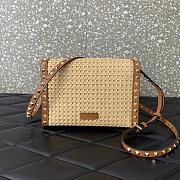 Okify Valentino Rockstud Shoulder Bag in Woven Raffia 22.5x15.5x6cm - 3