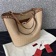 Okify Valentino Garavani Rockstud raffia tote bag 31x30x13.5cm - 4