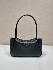 Okify Prada Black Leather Handbag 28x18x11cm - 1