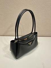 Okify Prada Black Leather Handbag 28x18x11cm - 5