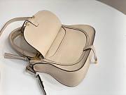 Okify Chloe Medium Marcie bag in Cream Grained Leather 30x23x10cm - 4