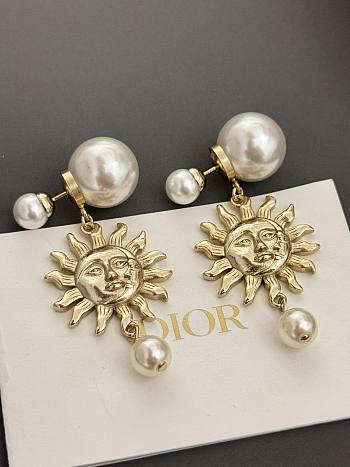 Okify Dior Sun and Pearl Gold Earrings 