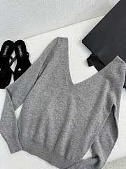 Okify YSL V collar light grey gray sweater SML - 2