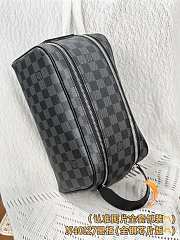 Okify Louis Vuitton Dopp Kit Toilet Pouch Black Bag 28 x 15 x 16.5 cm N40127 - 2