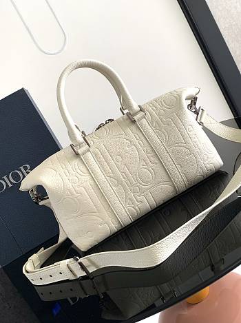 Okify Dior Weekender 25 Khaki Gravity Bag in white 31 x 18 x 12 cm