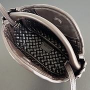 Okify Bottega Veneta Cobble Top Handle Bag 23x11x8cm  - 2