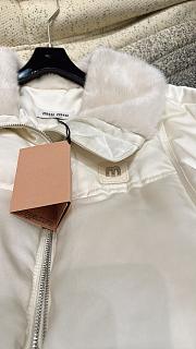 Okify MiuMiu White Jacket With Mink Collar SML - 4