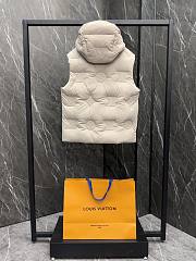 Okify Louis Vuitton Cream Down Vest  - 4