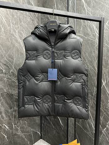 Okify Louis Vuitton Black Down Vest 