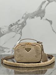 Okify Prada Odette shearling mini-bag 19.5x13x6cm - 1