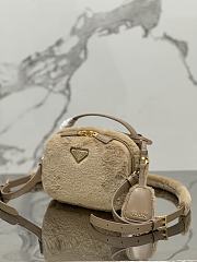 Okify Prada Odette shearling mini-bag 19.5x13x6cm - 4