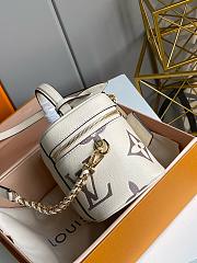 Okify Louis Vuitton Vanity PM in cream 19x13x11cm M45599  - 4