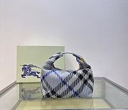 Okify Burberry Mini Peg Duffle Bag in lichen 21.5 x 10.5 x 23cm - 1