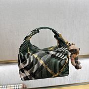 Okify Mini Peg Duffle Bag in Ivy Green 21.5 x 10.5 x 23cm - 2