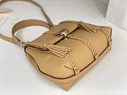 Okify Chloe Small Penelope soft shoulder bag in milk tea grained leather 25x20x10cm - 5