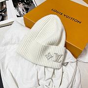 Okify Louis Vuitton White Wool Beanie  - 2