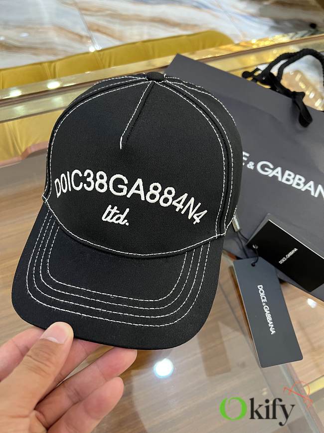 Okify Dolce & Gabbana Black Cap 18959 - 1