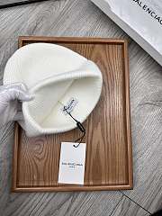 Okify Balenciaga White Beanie  - 2