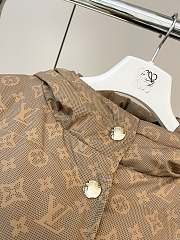 Okify Louis Vuitton monogram full print short hooded brown down jacket SML - 3