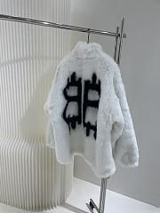 Okify Balenciaga Double B graffiti fleece outline jacket in white SML - 2