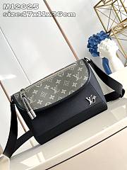 Okify Louis Vuitton Pulse Messenger Bag With Textured Leather and Monogram Canvas 17x11x26cm M12625 - 1