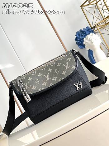 Okify Louis Vuitton Pulse Messenger Bag With Textured Leather and Monogram Canvas 17x11x26cm M12625