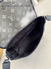 Okify Louis Vuitton Pulse Messenger Bag With Textured Leather and Monogram Canvas 17x11x26cm M12625 - 3