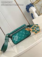 Okify Louis Vuitton Bosphore Wearable Bag In Green M12637 12 x 7 x 19 cm  - 1