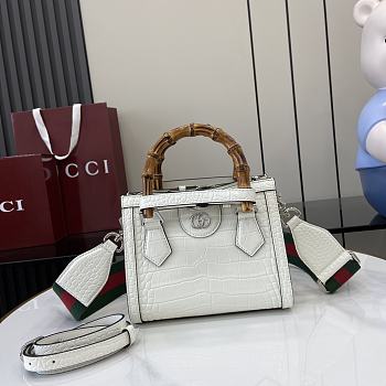 Okify Gucci Diana Bamboo Crocodile Mini Tote Bag In White 20x16x10cm 