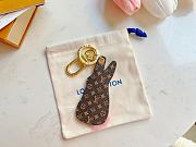 Okify Louis Vuitton Bunny Keyring  - 4