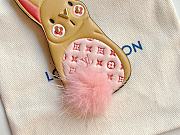 Okify Louis Vuitton Bunny Keyring  - 3