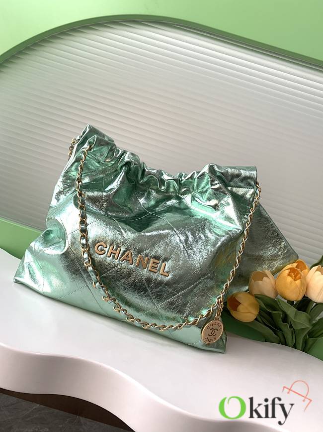 Okify Chanel 22 Large Bag With Green Metallic Calfskin 39x42x7cm - 1