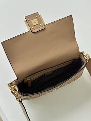 Okify Fendi Baguette Bag In Beige 27x5x15cm - 2