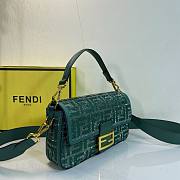 Okify Fendi Green Crystal Baguette Bag 27x15x6cm  - 2