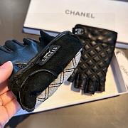 Okify Chanel Black Leather Fingerless Gloves 19527 - 3