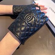 Okify Chanel Black Leather Fingerless Gloves 19528 - 1