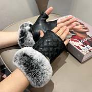 Okify Chanel Black Leather And Rabbit Fur Fingerless Gloves 19529 - 1