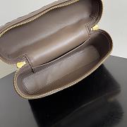 Okify Bottega Veneta Bang Bang Vanity Case Bag In Pinecone 24380 kr 22x12.5x5cm - 2