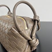 Okify Bottega Veneta Top Handle Loop Bag In Pinecone 30200 kr 19x12x9cm  - 6