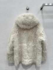 Okify Loewe Tuscan White Fur Coat SML - 5