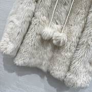 Okify Loewe Tuscan White Fur Coat SML - 3