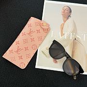 Okify Louis Vuitton Pink Glasses Bag 19x9x3cm - 4