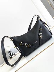 Okify Givenchy Small Black Voyou Chain bag 24x18x3.5cm 19700 - 1