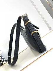 Okify Givenchy Small Black Voyou Chain bag 24x18x3.5cm 19700 - 2