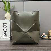 Okify Loewe Medium Puzzle Fold Tote Bag In Green Shiny Calfskin 25.5x14.5x31.5cm  - 6