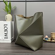 Okify Loewe Medium Puzzle Fold Tote Bag In Green Shiny Calfskin 25.5x14.5x31.5cm  - 5