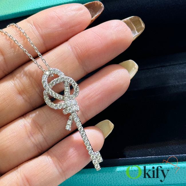 Okify Tiffany&Co Silver Knot Necklace  - 1