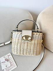 Okify Valentino Garavani VLogo Signature Wicker Vanity Bag In White 19x13.5x13cm  - 1