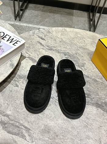 Okify Fendi Black Fur Slippers EU35-41 19969